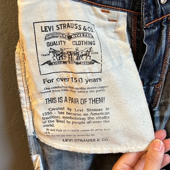 Vintage Levi’s flare bottom and low waist - size S women - Picture 6 of 8